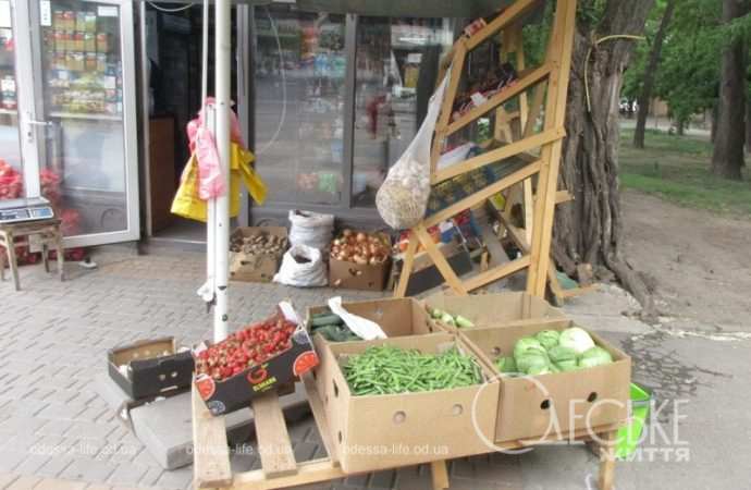 Одесский сквер Мечникова, базарчик