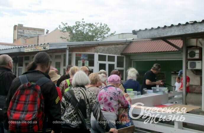 На одесский Новый базар – за бесплатным обедом (фотофакт)