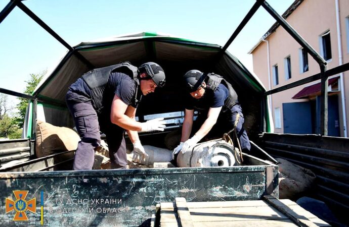 бомбы в кузове