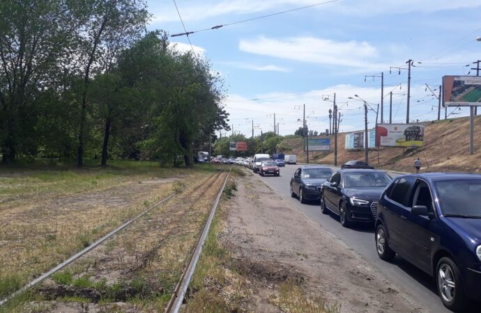 очередь на АЗС