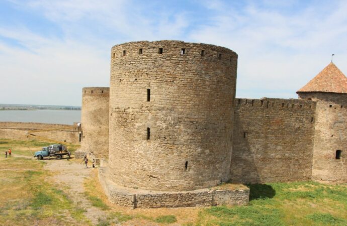 закладная плита крепость