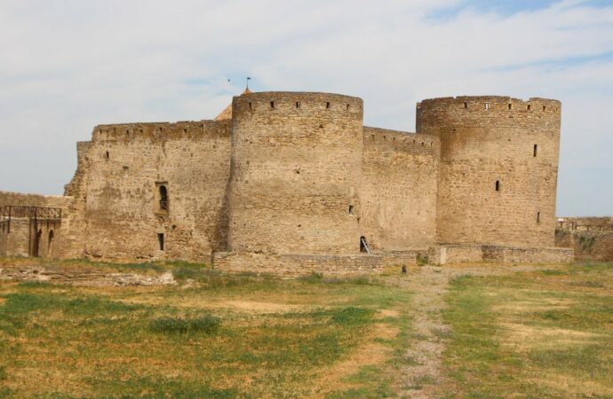 закладная плита крепость