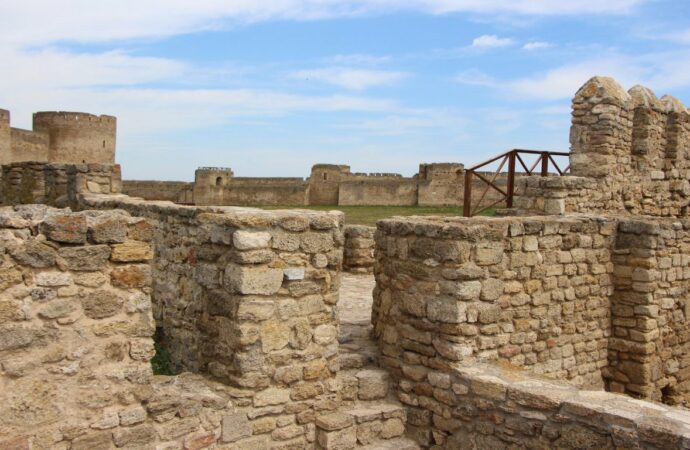 закладная плита крепость