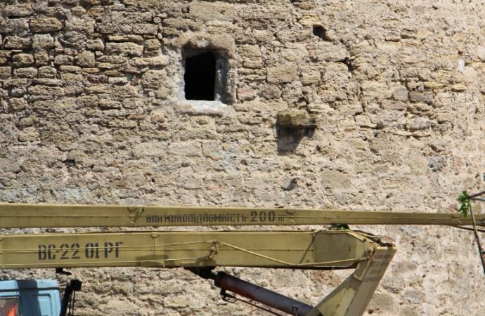 закладная плита крепость