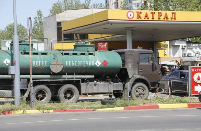 дефицит топлива на заправках