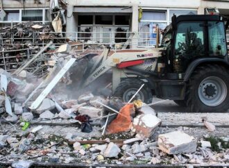 Шістьсот сумних тонн: в Одесі розчистили завали житлового будинку, яким ударила рашистська ракета (фото)