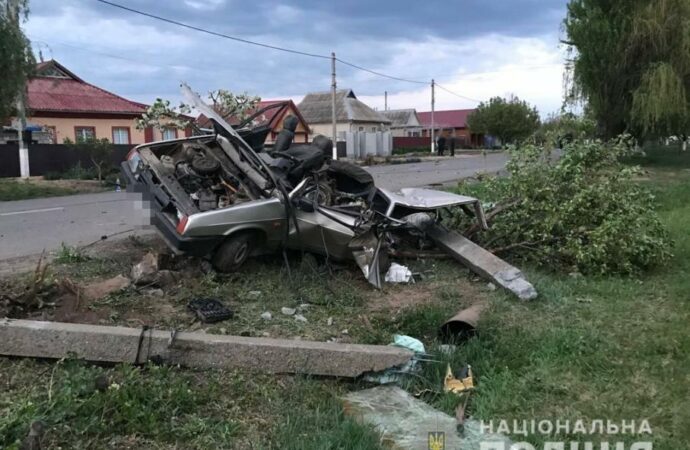 В жутком ДТП в Одесской области погибли отец и 12-летний сын