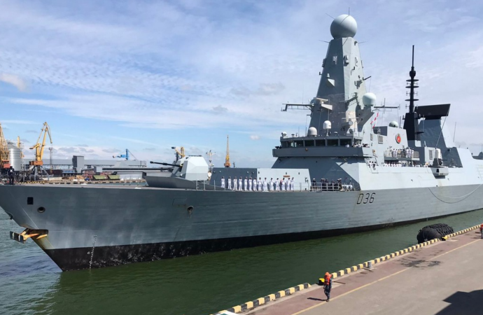 Британия готова ввести флот в Черное море, чтобы деблокировать одесские порты — СМИ
