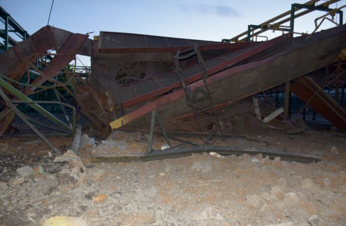 удар по заводу