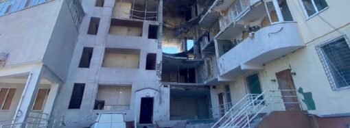 В Одессе восстановят пострадавший от попадания ракеты ЖК «Тирас»