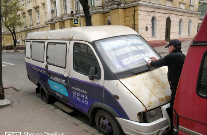 В Одессе возобновят работу парковочные инспекторы