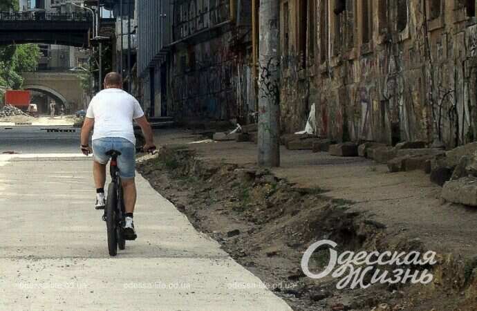 Деволановский спуск, июнь 2022 года, велосипед