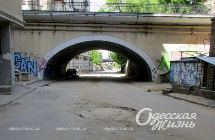 Деволановский спуск, июнь 2022 года, мост