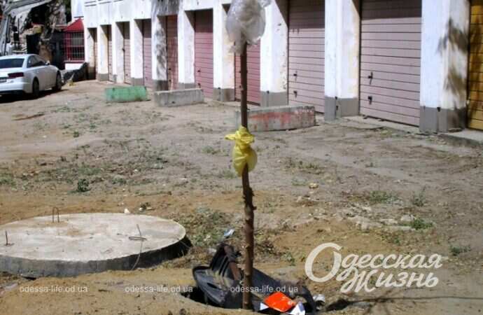 Деволановский спуск, июнь 2022 года, ремонт