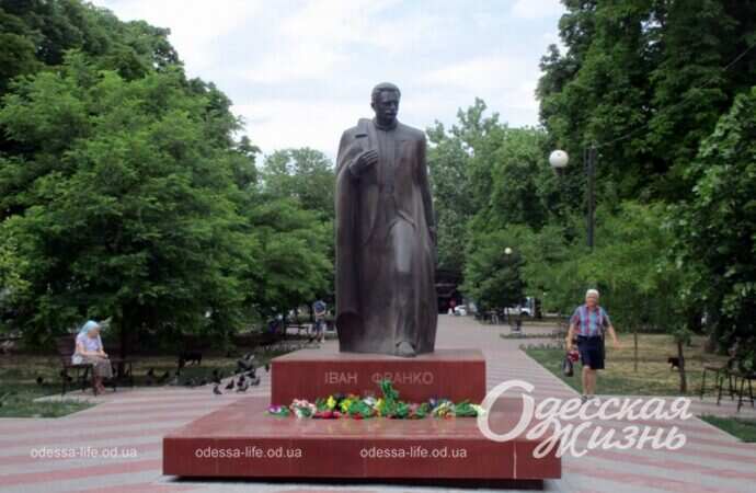 Александровский проспект, лето 2022-19