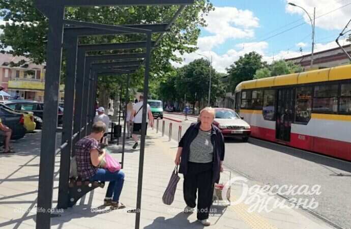 перекресток на углу Преображенской и Пантелеймоновской, трамвай