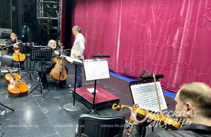 Одесский Оперный, музыканты