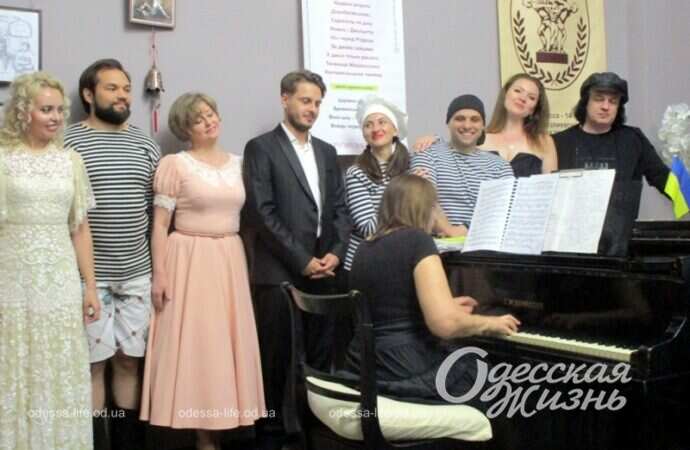 Концерт во Всемирном клубе одесситов11