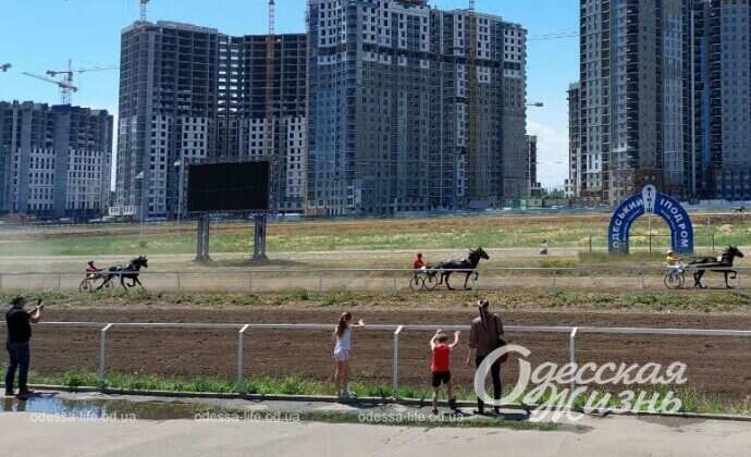 Открытие сезона на одесском ипподроме4