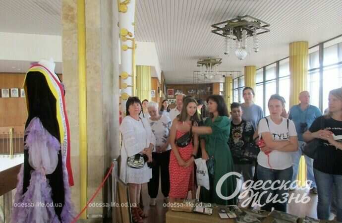 Музкомедия, экскурсия3