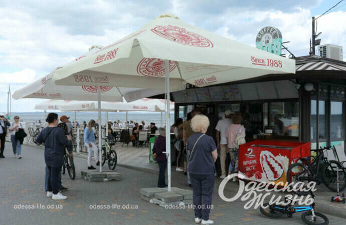 кафе на пляже