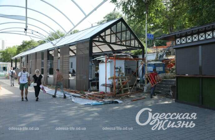 кафе на пляже