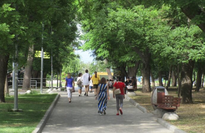 Воєнний стан в Одесі, день 109-й: історичний парк манить красою