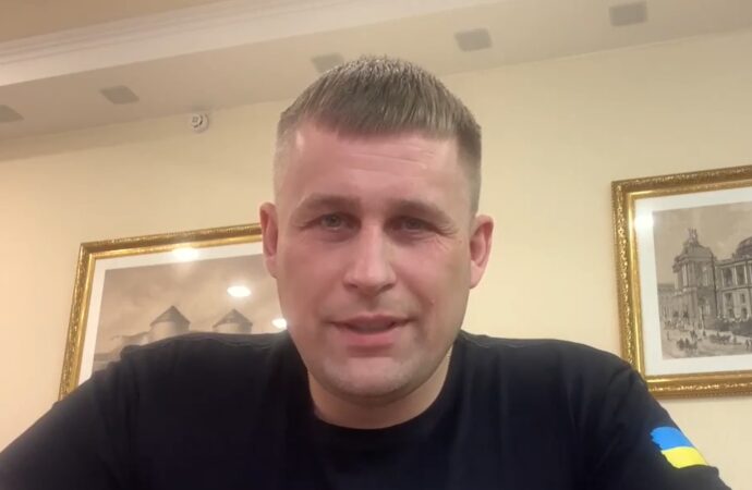 Максим Марченко рассказал, как его сделали “контрабандистом” оружия