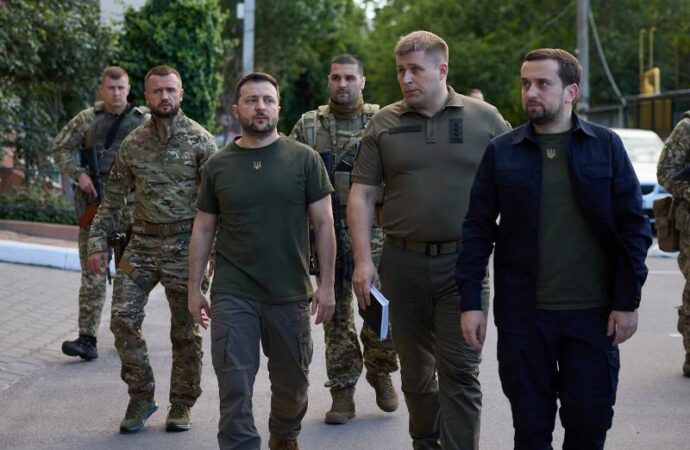 Зеленский посетил Тирас2