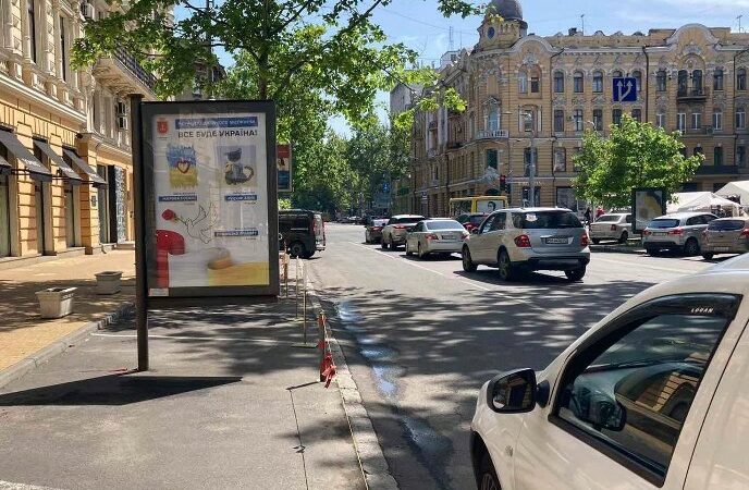 Билборды с детскими рисунками в Одессе4