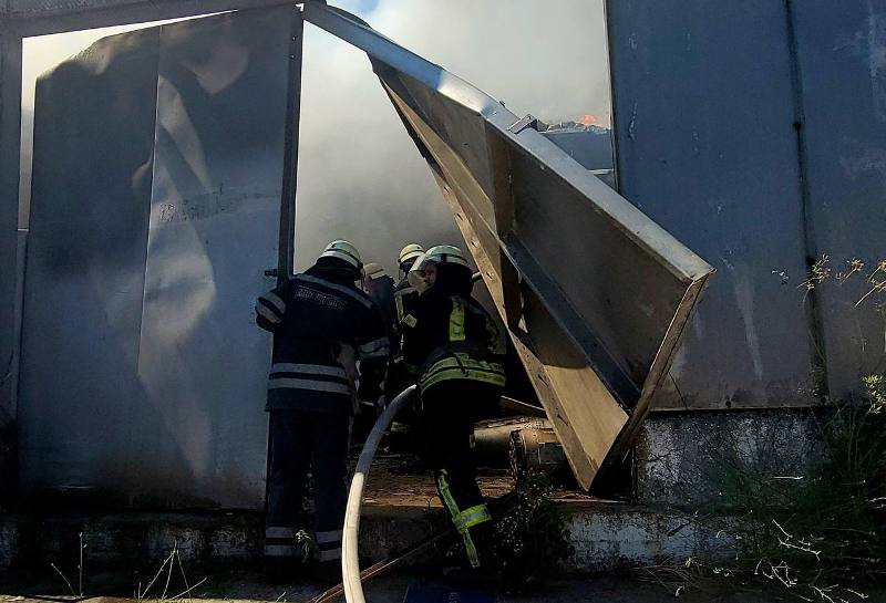 Ракетный удар по Одессе 20 июня, сгорел склад