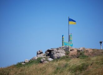 На Зміїному підняли український прапор – острів повністю звільнено