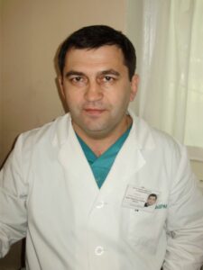 Врач травматолог-ортопед Юрий Шимон