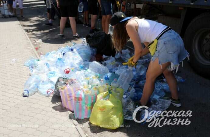 Николаев, подвоз воды, тара3