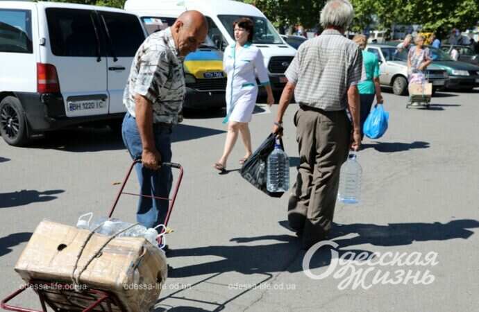 Николаев, подвоз воды3