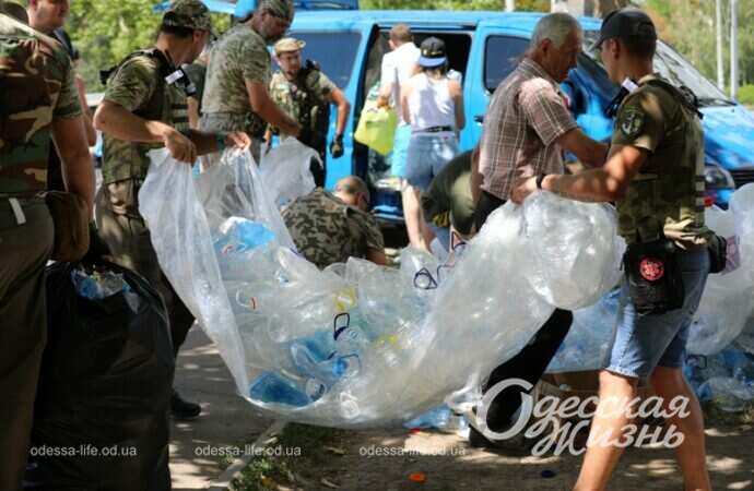 Николаев, подвоз воды, тара2