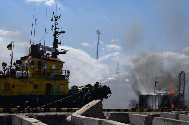 Ракетная атака на Одесский порт3