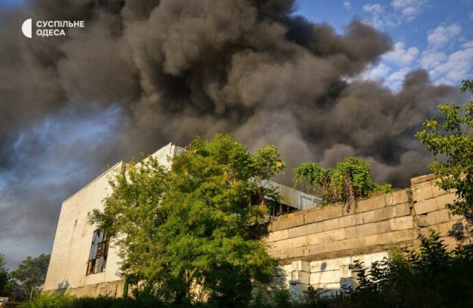 Ракетний удар по Одесі 16 липня: опубліковано фото (фоторепортаж, вiдео)