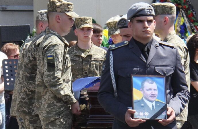 В Одесі попрощалися з командиром та офіцерами 28-ї бригади