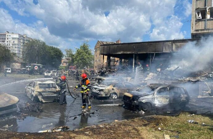 разрушения в Виннице после ракетного удара