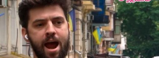 Одесские музыканты спели гимн Украины под открытым небом (видео)