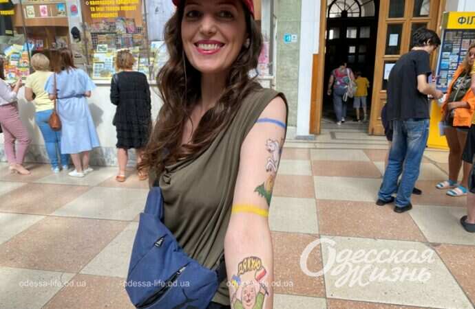 девушка с тату