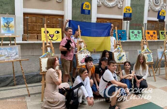 Марки с котиками, фото на память