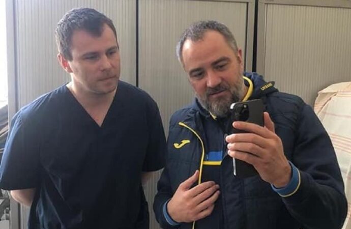 Вместе с «азовцами» освобожден одесский футбольный судья и нейрохирург
