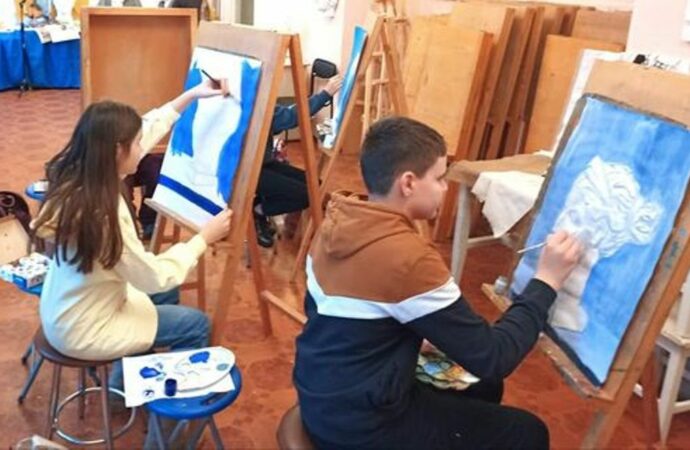 В Одессе возобновила работу известная художественная школа из Мариуполя