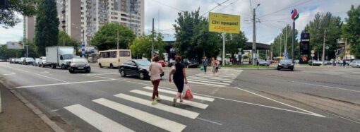 Дорожные работы в Одессе: где обновили пешеходные переходы (фоторепортаж)