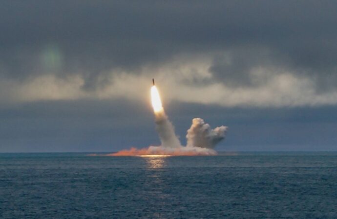 В Черном море стало больше носителей ракет