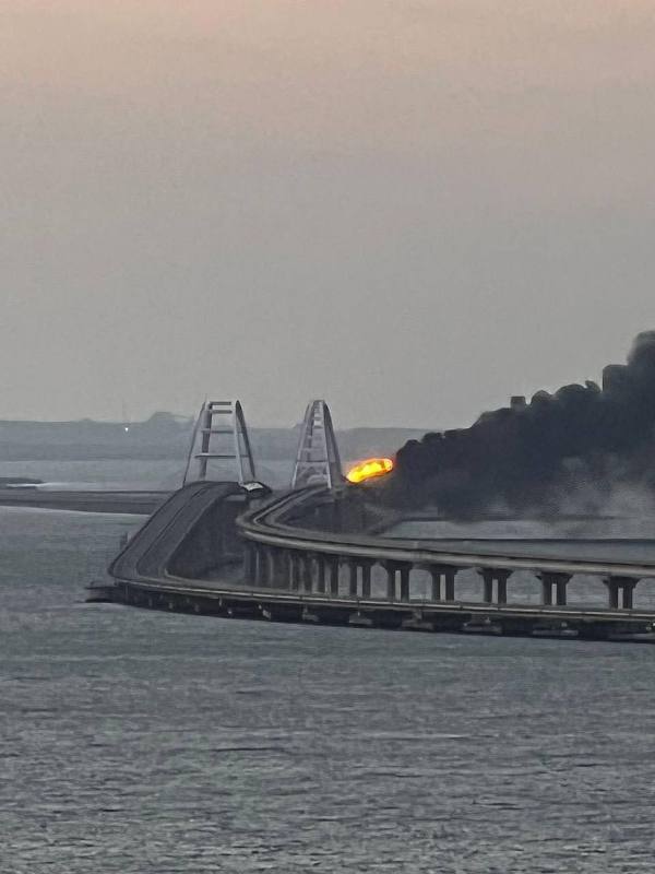 Крымский мост, пожар2