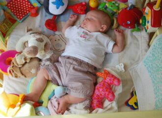 Какие игрушки нужны ребенку в первый год жизни?