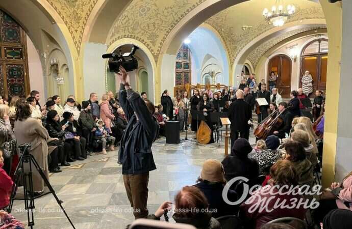 Концерт в Одесской филармонии во время тревоги6